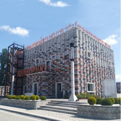 Квітник вібропресований для паркану